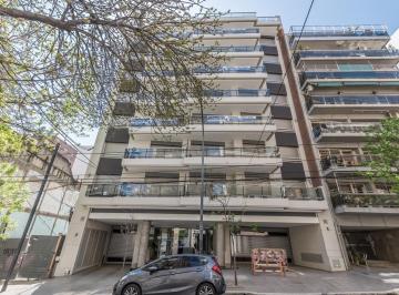 Departamento · 116m² · 4 Ambientes · Departamento en Venta de 4 Ambientes Al Frente con Balcón y Patio en Caballito