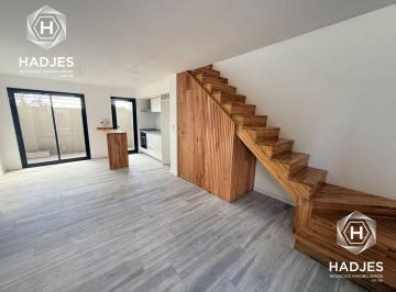 Departamento de 2 ambientes, Quilmes · Alquiler Duplex Dos Ambientes Bernal
