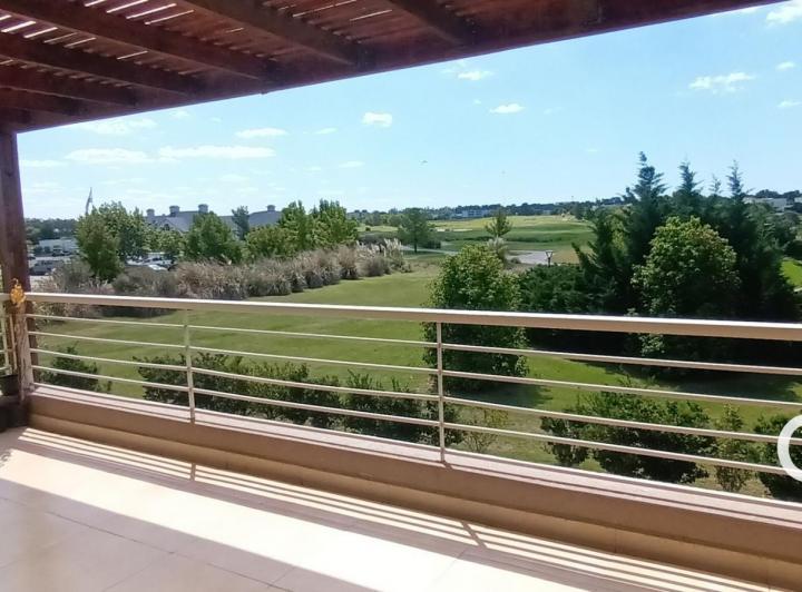 Departamento · 100m² · 4 Ambientes · 1 Cochera