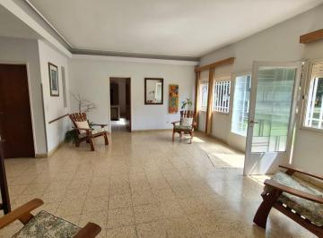 Oficina comercial · 60m² · 3 Ambientes · 2 Cocheras · Oficinas en Alquiler Z/ Norte en Predio de Colegio