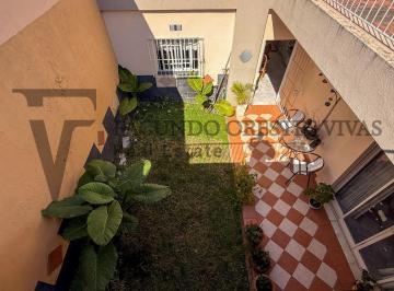 Casa · 140m² · 4 Ambientes · 1 Cochera · Venta - Casa - Cuatro Ambientes - Liniers - Patio - Terraza