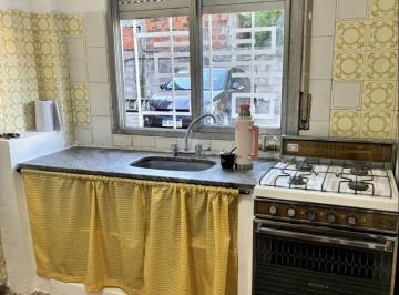 Departamento de 3 ambientes, Morón · Triplex 3 Ambientes con Cochera, Patio y Terraza – Morón