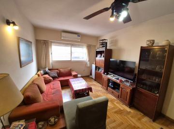 Departamento · 74m² · 4 Ambientes · 4 Amb Luminoso y Gran Distribución en Coghlan