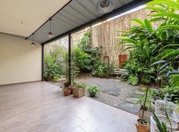 Departamento de 4 ambientes, Belgrano · Único 4 Ambientes en Venta con Jardín y Patios en Belgrano.