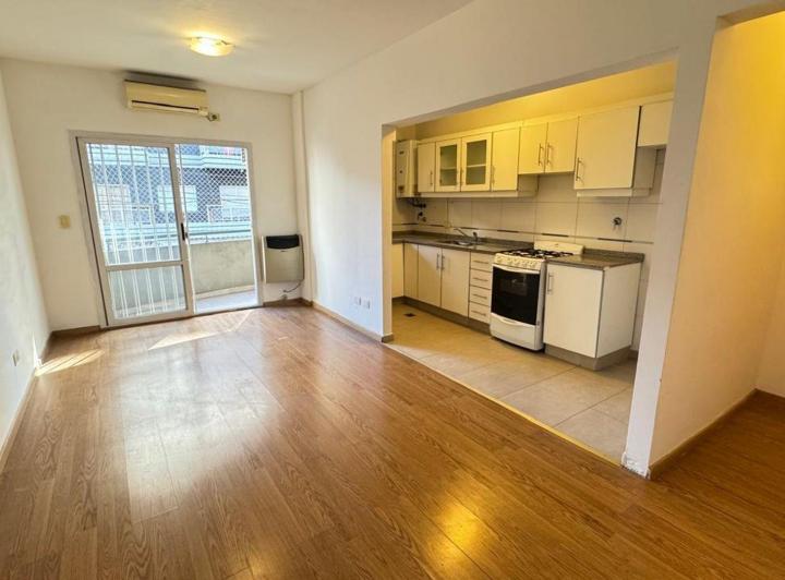 Departamento · 42m² · 2 Ambientes · 1 Cochera