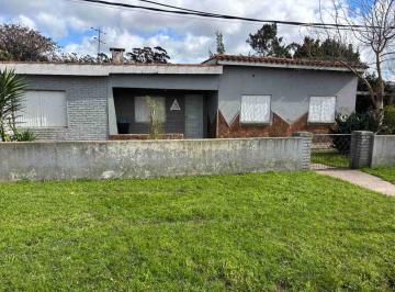 Casa · 80m² · 5 Ambientes · 1 Cochera · Alquiler Casa de 2 Dorm. con Fondo en Pando