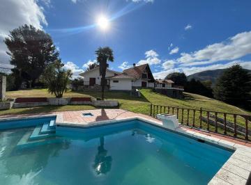 Casa · 744m² · 7 Ambientes · 2 Cocheras · Venta Casona en La Falda Sin Igual Apto Comercial