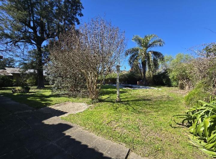 Terreno · 300m² · 5 Ambientes · 1 Cochera