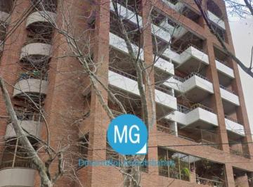 Departamento · 4 Ambientes · Piso de 4 Ambientes con Cochera y Baulera en Lomas de Zamora Oeste