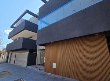 Departamento · 40m² · 2 Ambientes · 1 Cochera · Departamento 2 Amb en Alquiler con Patio Privado y Cochera Propia en Lomas de Zamora Oeste