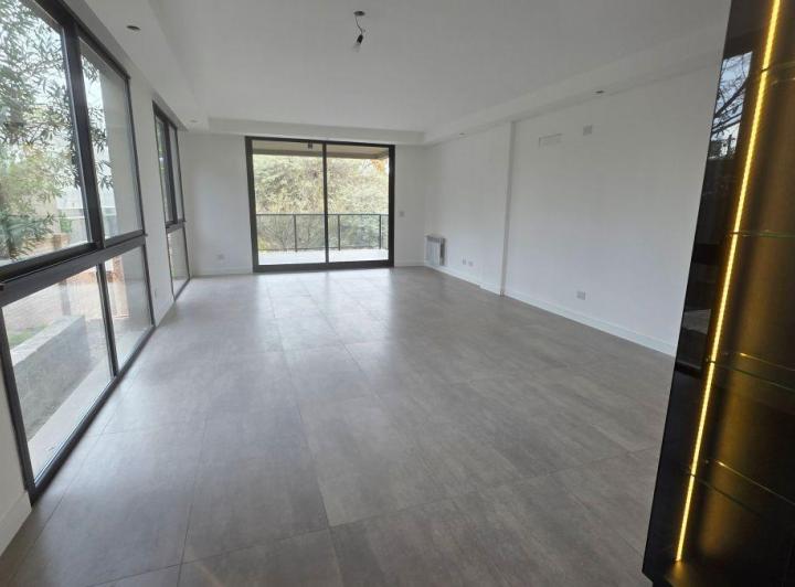 Departamento · 230m² · 5 Ambientes · 2 Cocheras