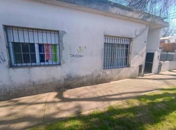 PH · 42m² · 2 Ambientes · PH Al Frente. 2 Amb. Lavadero, Patio Chico y Terraza