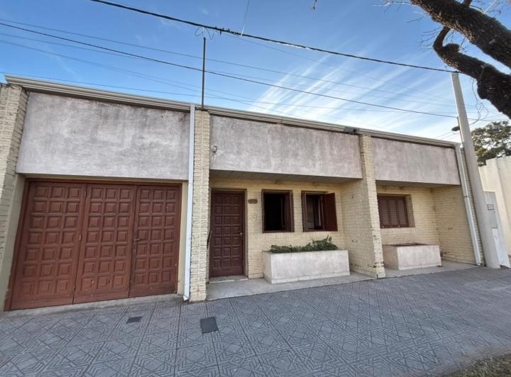 Casa · 109m² · 6 Ambientes · 1 Cochera