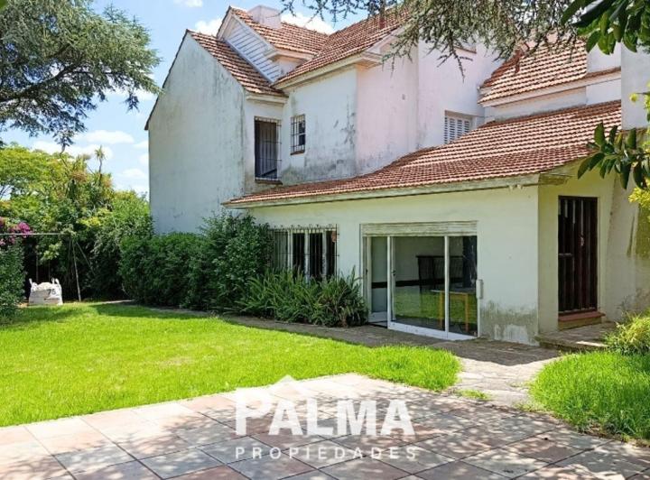 Casa · 670m² · 7 Ambientes · 1 Cochera