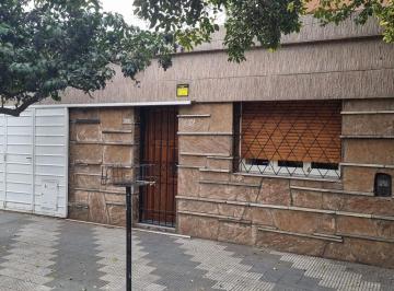 Casa · 156m² · 6 Ambientes · 1 Cochera · 2 Propiedades en Venta Barrio Nueva Italia
