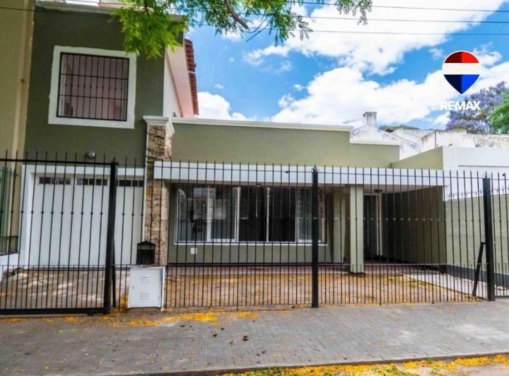 Casa · 90m² · 4 Ambientes · 1 Cochera