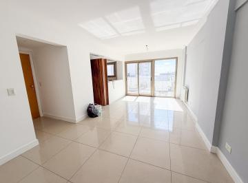 Departamento · 78m² · 2 Dormitorios · 1 Cochera · 3 Ambientes con Vista Al Mar. La Perla.