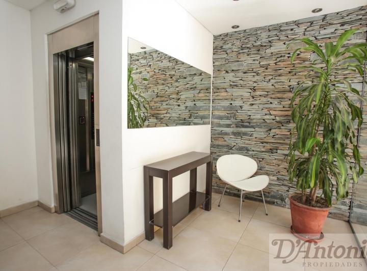 Departamento · 49m² · 2 Ambientes · 1 Cochera