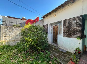 Departamento de 1 ambiente, Lanús · Alquiler Monoambiente con Patio, Sin Expensas y Galpon en Lanus