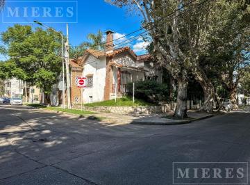 Casa · 146m² · 5 Ambientes · 1 Cochera · Casa en Venta en Tigre