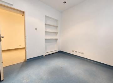 Oficina comercial · 30m² · 2 Ambientes · Oficina en Planta Baja con Patio – Ideal Uso Consultorio