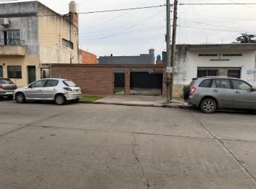 Casa · 200m² · 6 Ambientes · El Palomar 2 Propiedades en un Mismo Lote de Terreno F: 11235