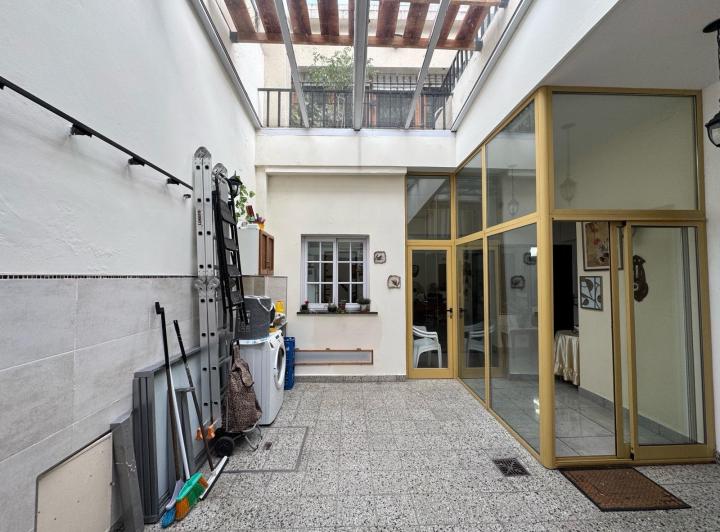 Casa · 200m² · 4 Ambientes · 1 Cochera