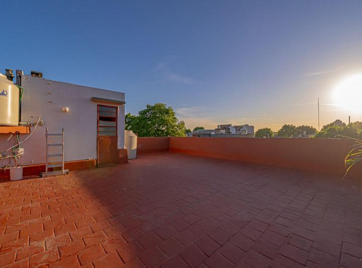 Casa · 212m² · 4 Ambientes · 1 Cochera