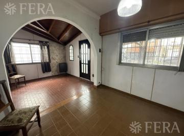 PH · 65m² · 3 Ambientes · 2 Cocheras · Venta PH 3 Ambientes con Cochera en Bernal