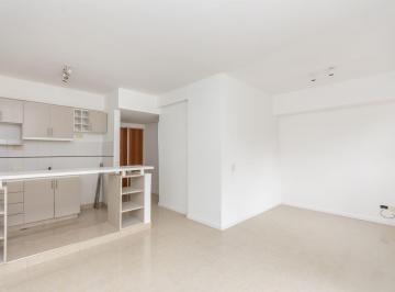 Departamento · 30m² · 1 Ambiente · Venta Monoambiente Divisible Patio Cerca Subte B