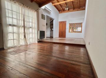 Casa · 176m² · 4 Ambientes · 2 Cocheras · Casa en Venta 5 Ambientes Berazategui