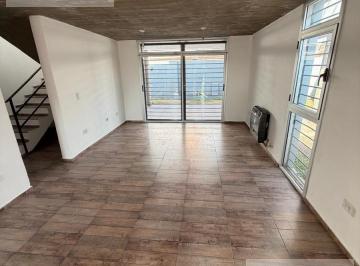 Casa · 120m² · 8 Ambientes · 1 Cochera · Casa en Alquiler Neptuno 1293 Barrio Los Olivos 3 Dorm.