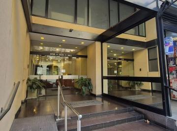 Departamento · 31m² · 1 Ambiente · Venta Monoambiente en Retiro Piso 9 Sobre Juncal