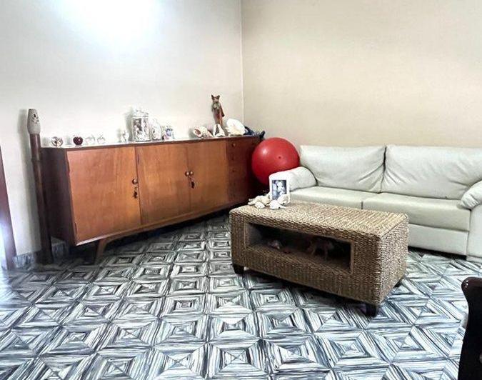 Casa · 128m² · 5 Ambientes · 1 Cochera