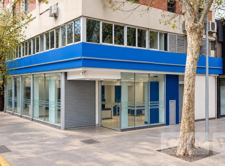 Local comercial · 503m²