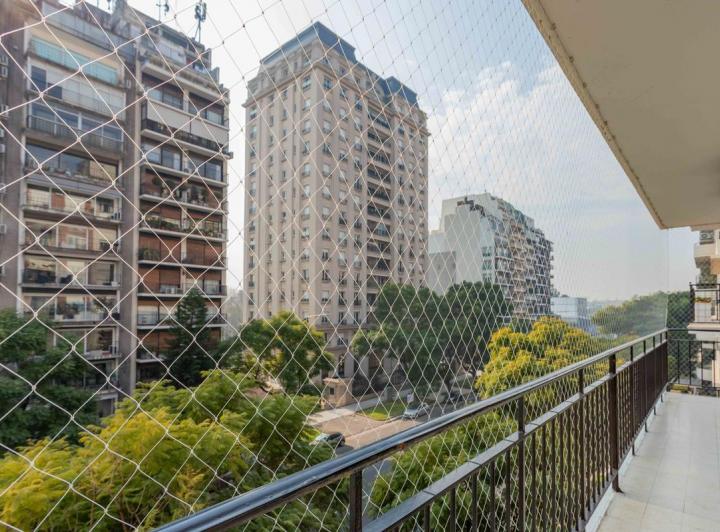 Departamento · 218m² · 8 Ambientes · 1 Cochera