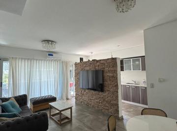 Departamento · 70m² · 3 Ambientes · 1 Cochera · Hermoso Departamento 3 Ambientes con Cochera - Las Lomitas