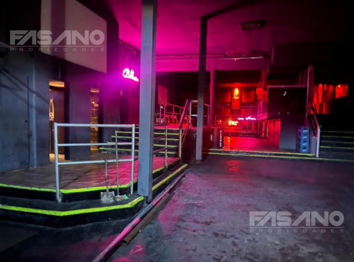 Local comercial · 456m²