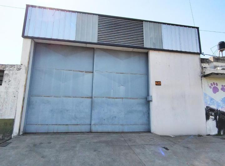 Bodega-Galpón · 399m² · 2 Ambientes