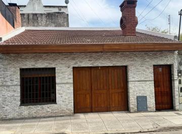 mataderos-venta-casa-4-ambientes · Casa en Lote Propio Muy Buen Estado