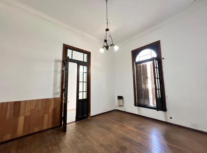 Oficina comercial · 125m² · 5 Ambientes · 2 Cocheras