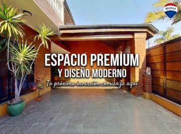 Casa · 125m² · 5 Ambientes · 3 Cocheras · Chalet en Venta 5 Ambientes La Tablada