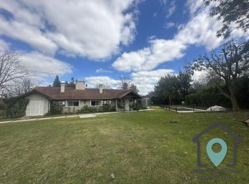 Casa · 180m² · 5 Ambientes · Casa Chalet en Alquiler en Cuba Fátima, Pilar, G. B. a. Zona Norte
