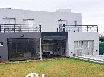 Casa · 160m² · 5 Ambientes · 3 Cocheras · Casa en Alq. Temporario en San Matias, Escobar, G. B. a. Zona Norte