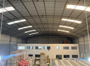 Bodega-Galpón · 1000m² · 8 Ambientes · Galpón en Villa Esquiú