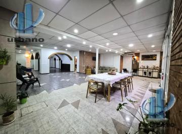 Casa · 250m² · 4 Ambientes · Casa en Lomas del Mirador