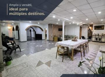 Casa · 250m² · 4 Ambientes · Casa en Lomas del Mirador