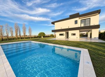 Casa · 270m² · 4 Ambientes · 2 Cocheras · Casa Venta a Estrenar 4 Amb Canning Barrio Privado