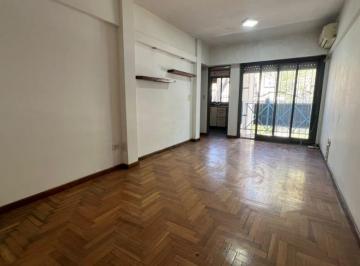 Departamento de 2 ambientes, Lomas de Zamora · 2 Ambientes en Lomas de Zamora – Apto Crédito – a 2 Cuadras de La Estación – Usd 68.000