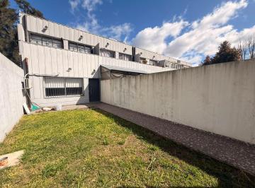 PH · 50m² · 2 Ambientes · 1 Cochera · Alquiler 2 Ambientes Patio y Cochera Paso del Rey
